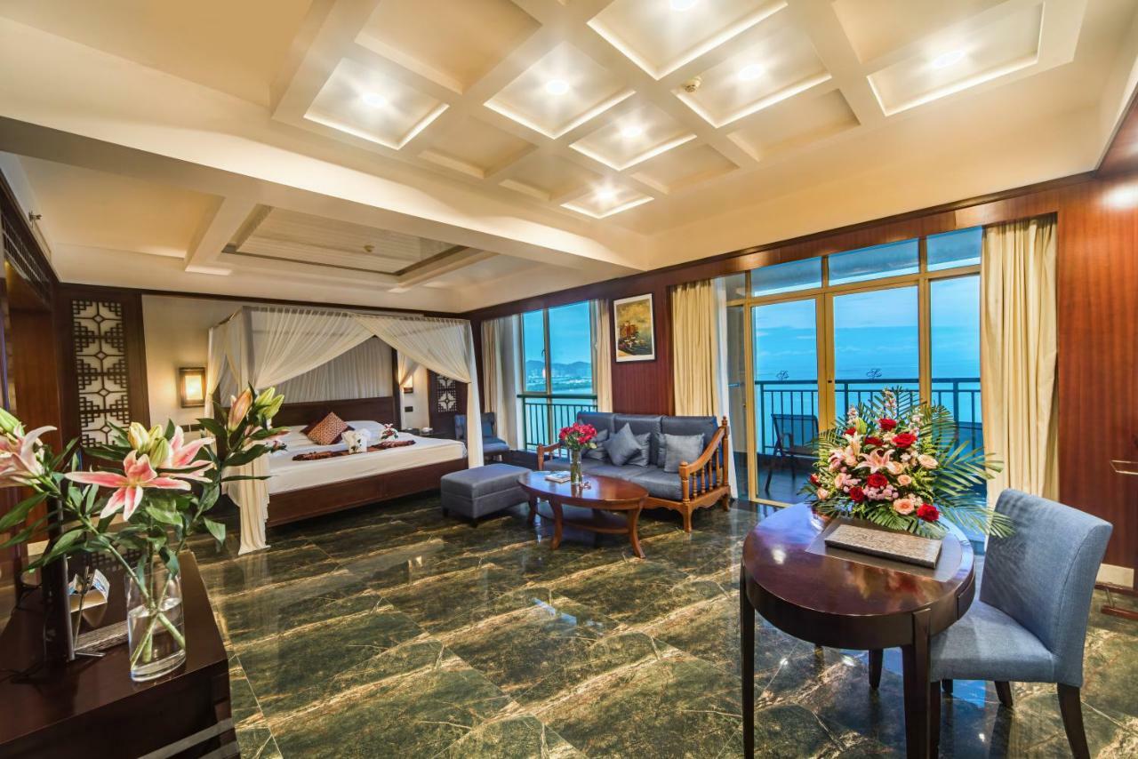 Shengyi Holiday Villa Hotel Sanya Buitenkant foto